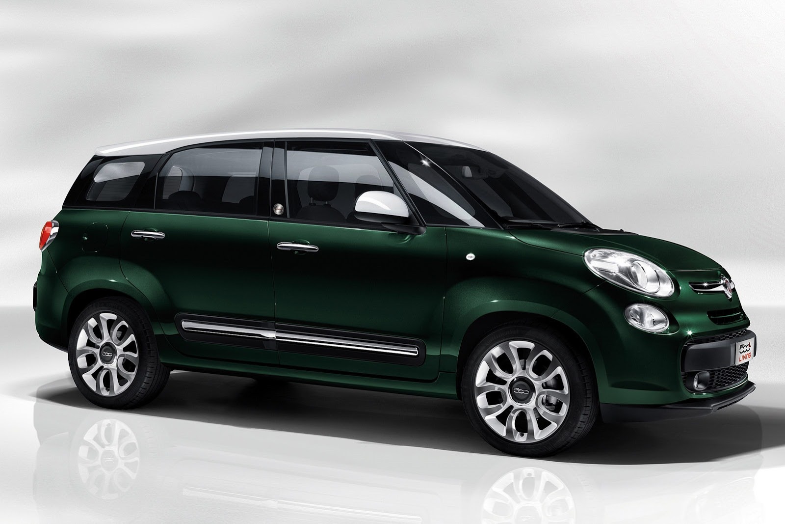 new-fiat-500l-living-mpv-photo-gallery-autocar-india